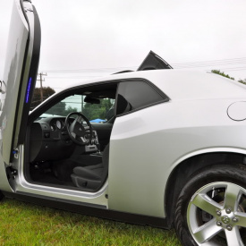 Ламбо двери ULD tuning Bolt ON на Dodge Challenger